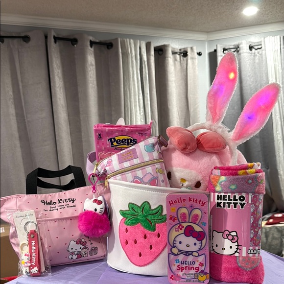 Hello Kitty Pink Gift Set/ No Easter basket or Candies but everything else yes.